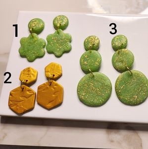 Beautiful Faux Jade & Gold Earrings